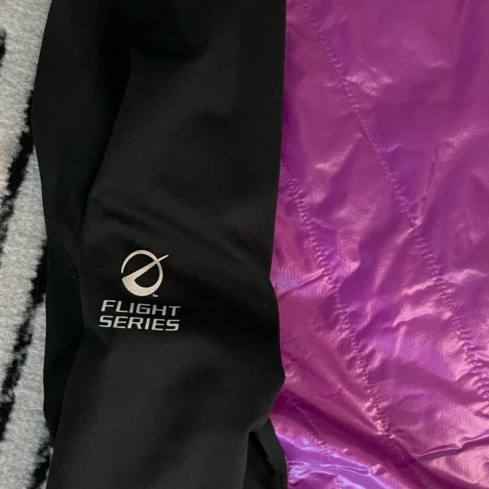 The North Face Women's Magenta and Black Ski Jacket - Picture 3 of 5
